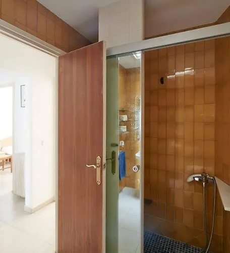 Casa Enric - *